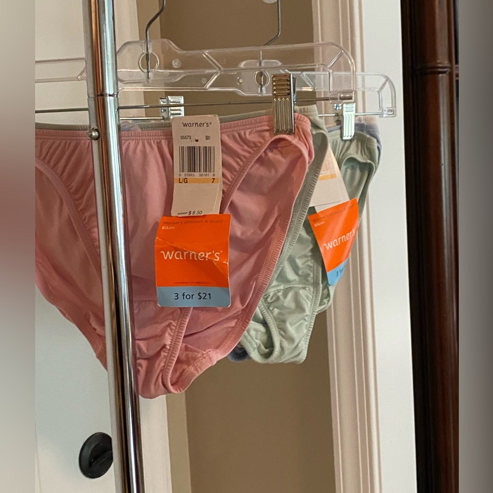 Warner's 5 pairs bikini briefs - NWT